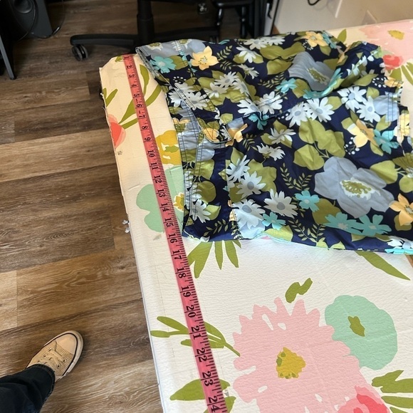 Old Navy Surf Shorts Floral Print Women's Size 12 Blue Green Yellow Flower - Picture 5 of 9